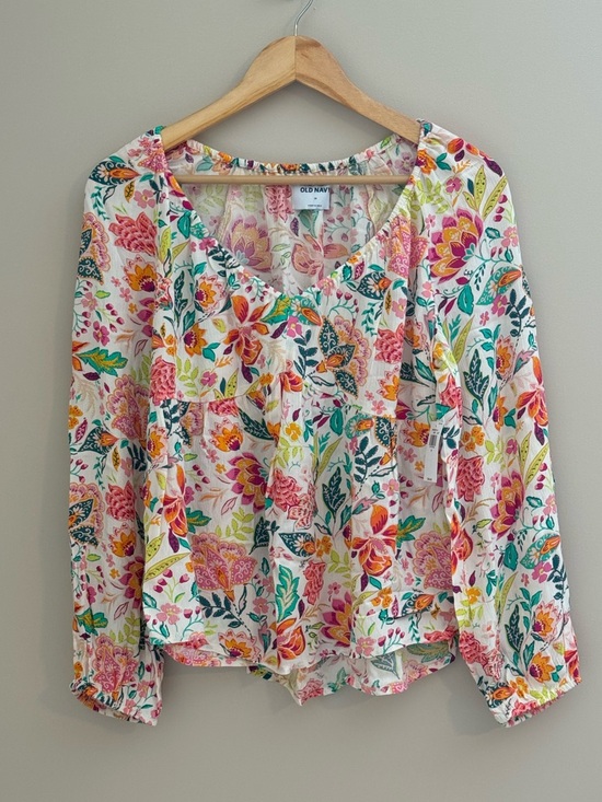 Old Navy Tops - OLD NAVY - NWT Multicolour Floral Blouse - Size M